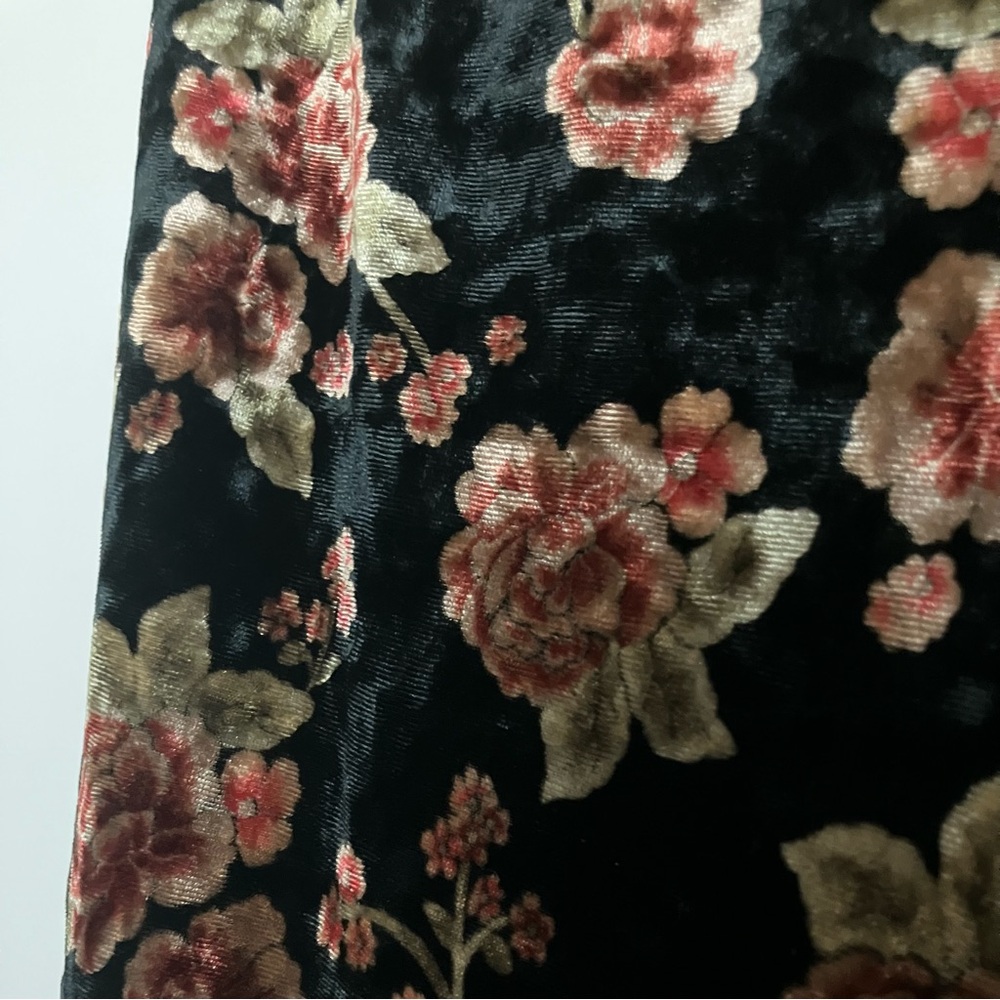 Floral Velvet Culottes - Picture 15 of 16